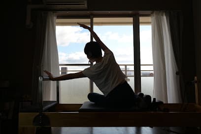 pilates studio Kaffir lily(ピラティススタジオ カファリリー)