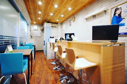MARUWAアパマン富雄店
